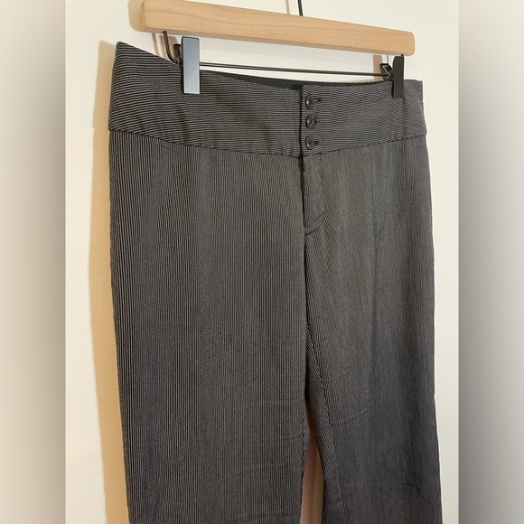 Maurice’s Gray Pinstripe Dress Pants Low Rise Boot Cut Juniors Size 5/6 Long Y2K - Picture 2 of 12